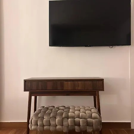 Dal Console Bed & Breakfast 4*